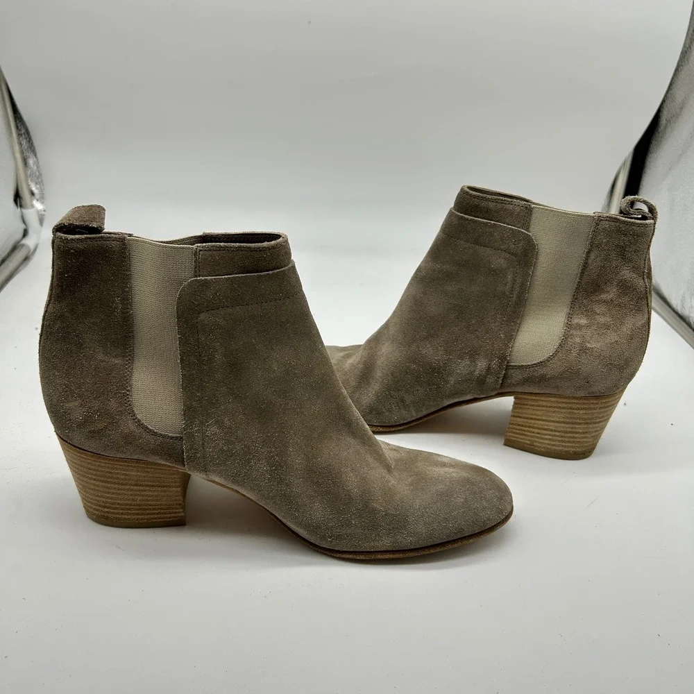 Vince Hallie Taupe Suede Chelsea Ankle Boots Made in‎ Italy Women's 8M